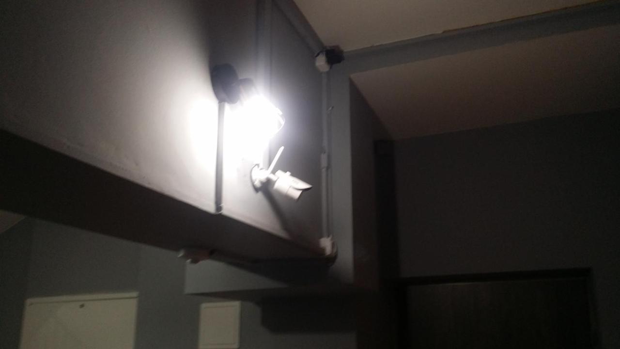 APARTAMENT VENGE -CAŁE MIESZKANIE 46m2 NA WYŁĄCZNOŚĆ - Z JEDNĄ SYPIALNIĄ I JEDNYM SYPIALNO-SALONEM -3 PIĘTRO BEZ WINDY- REZERWACJA BEZ KARTY KREDYTOWEJ-KLIMATYZACJA-NETFLIX-2 ŁÓŻECZKA DZIECIĘCE-ŚNIADANIE XXL 30zł Breslavia Exterior foto