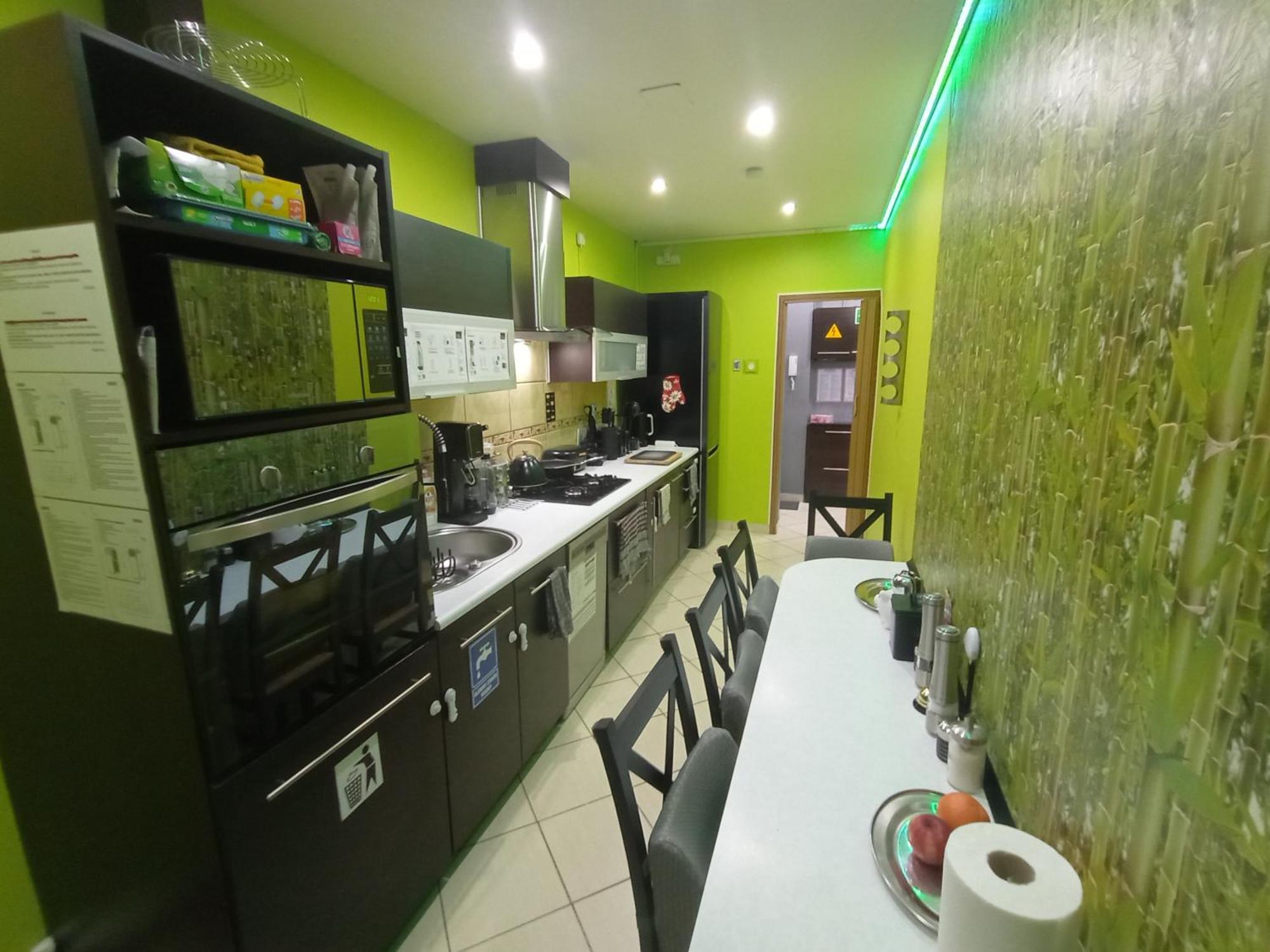 APARTAMENT VENGE -CAŁE MIESZKANIE 46m2 NA WYŁĄCZNOŚĆ - Z JEDNĄ SYPIALNIĄ I JEDNYM SYPIALNO-SALONEM -3 PIĘTRO BEZ WINDY- REZERWACJA BEZ KARTY KREDYTOWEJ-KLIMATYZACJA-NETFLIX-2 ŁÓŻECZKA DZIECIĘCE-ŚNIADANIE XXL 30zł Breslavia Exterior foto